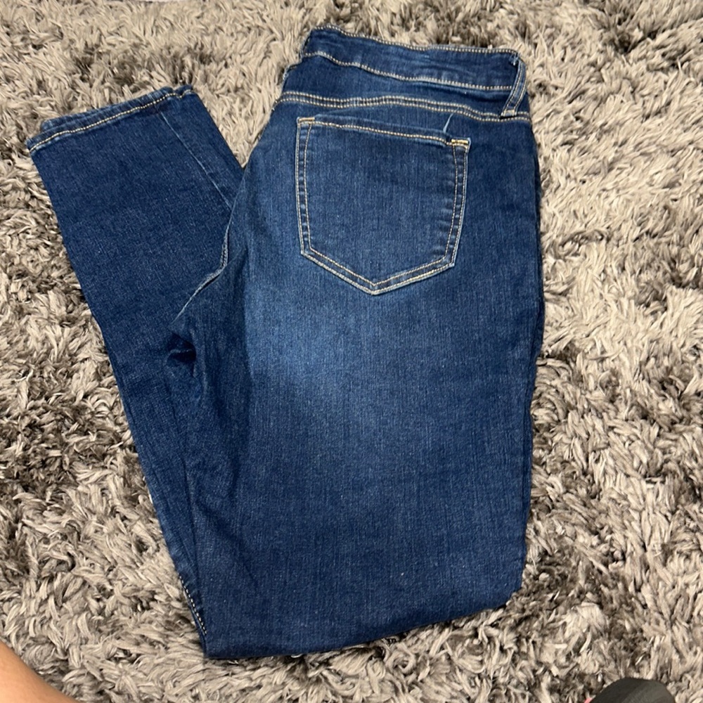 Women’s Gap jeans